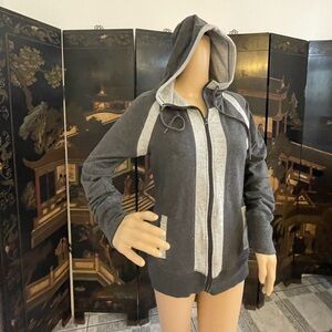 Everlast brand hoodie gray